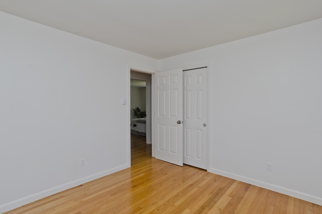 36 Thayer St