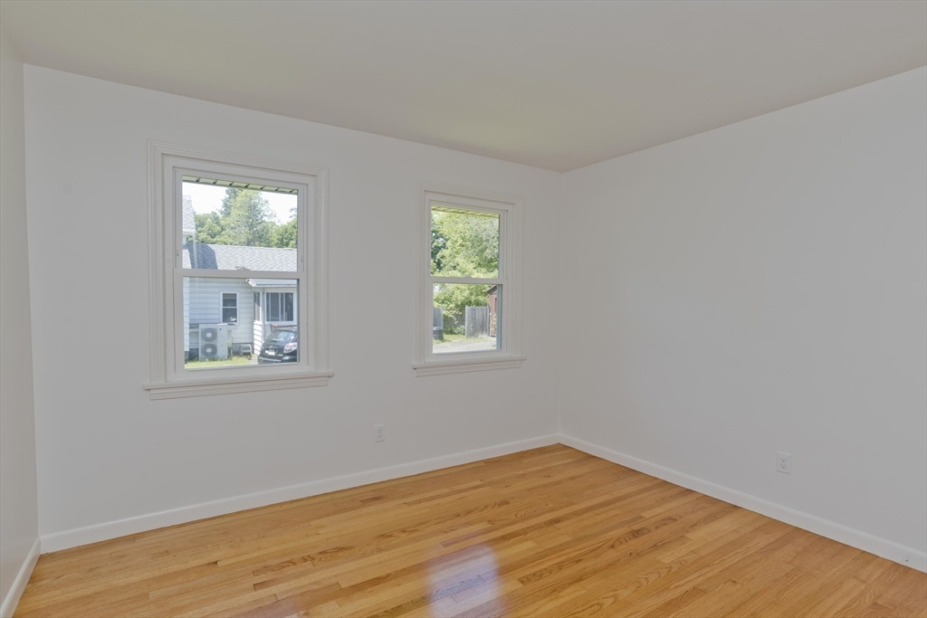 36 Thayer St