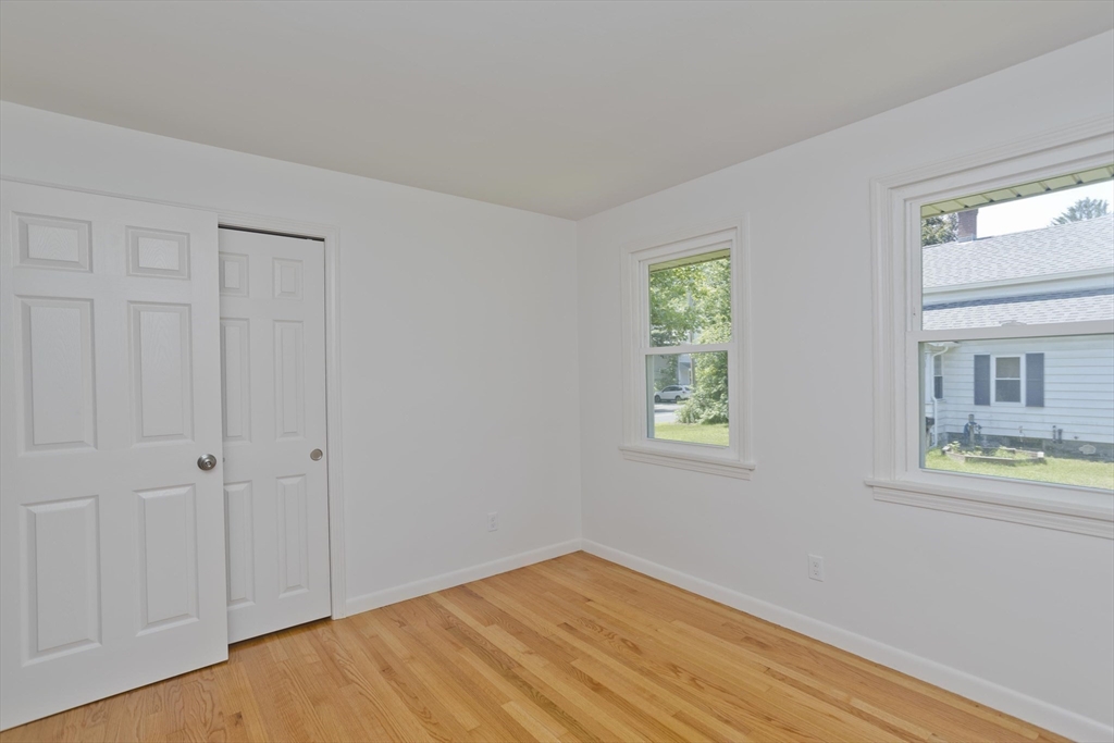 36 Thayer St