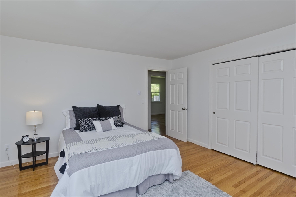 36 Thayer St
