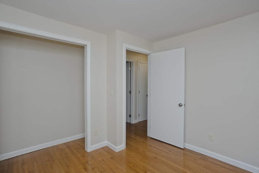10 Matthew Dr
