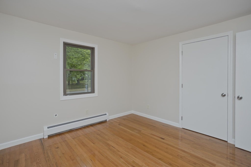 10 Matthew Dr