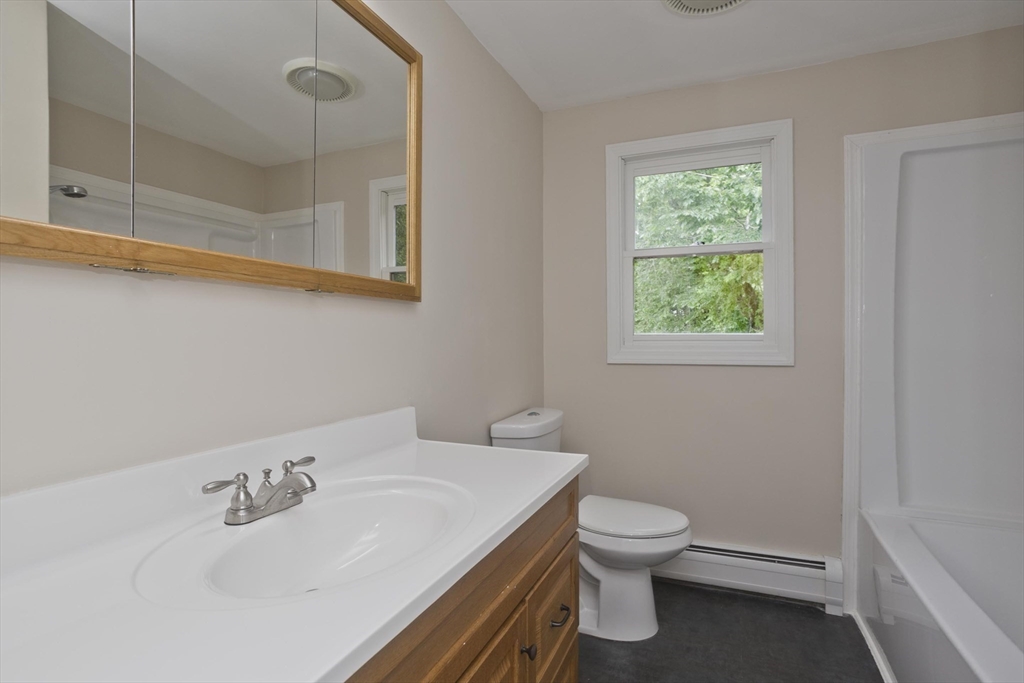 10 Matthew Dr