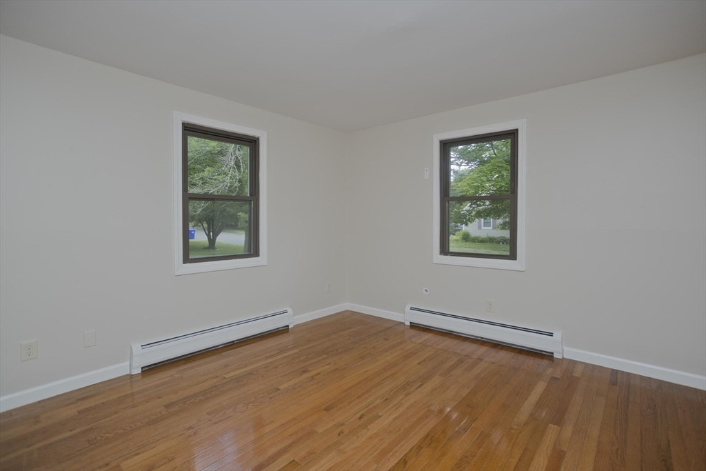 10 Matthew Dr