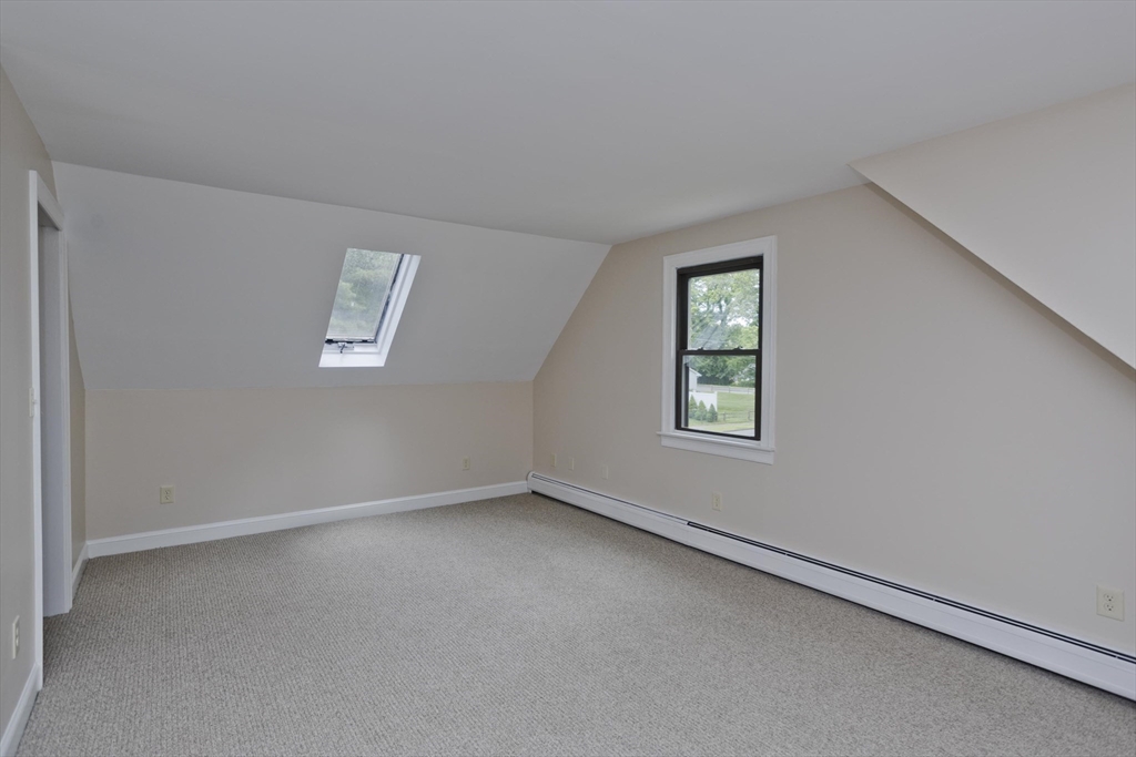 10 Matthew Dr