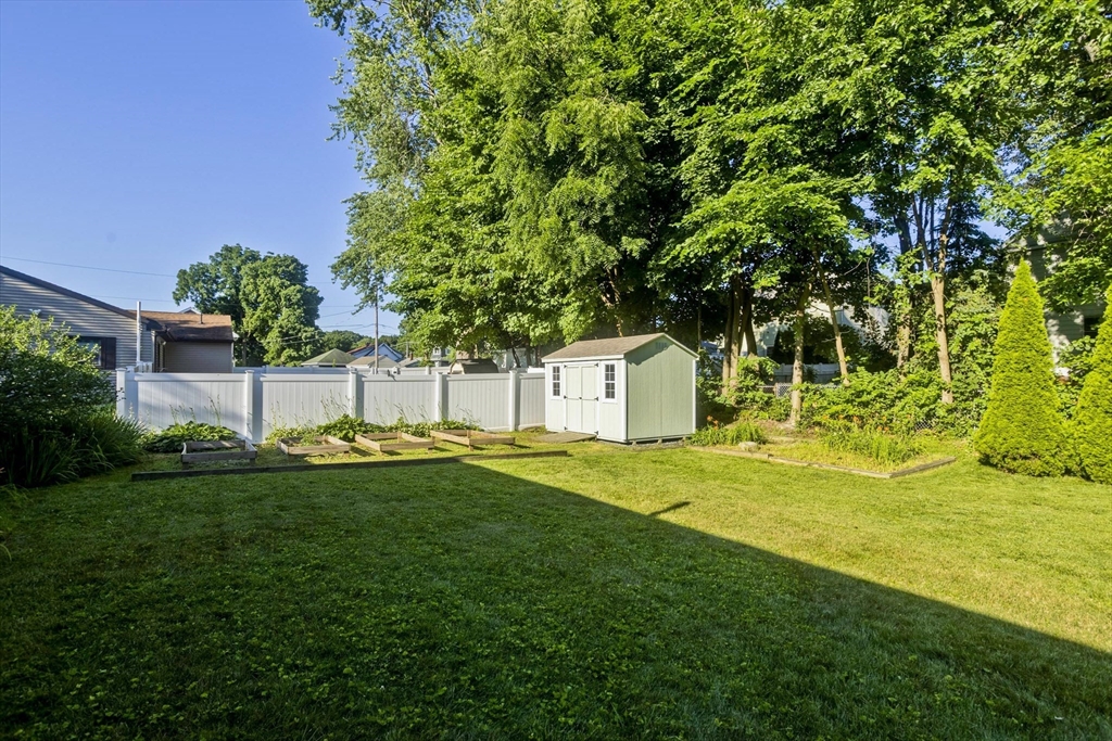 47 Argyle Ave