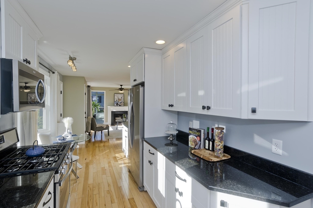 47 Argyle Ave
