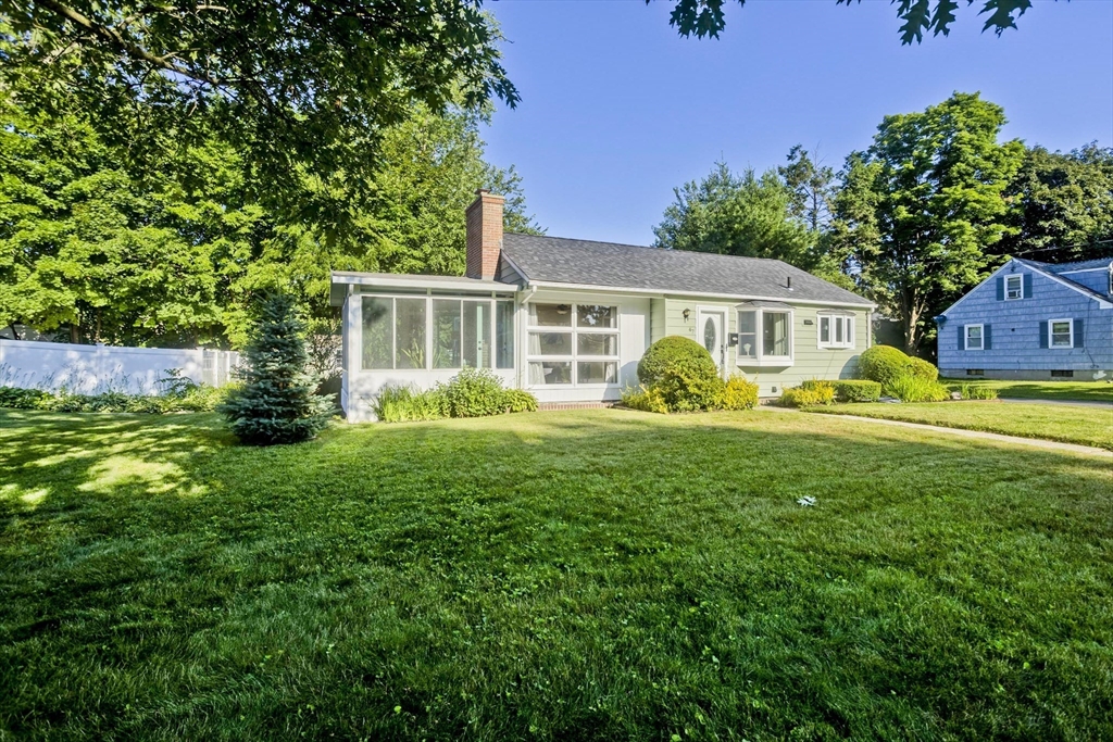47 Argyle Ave
