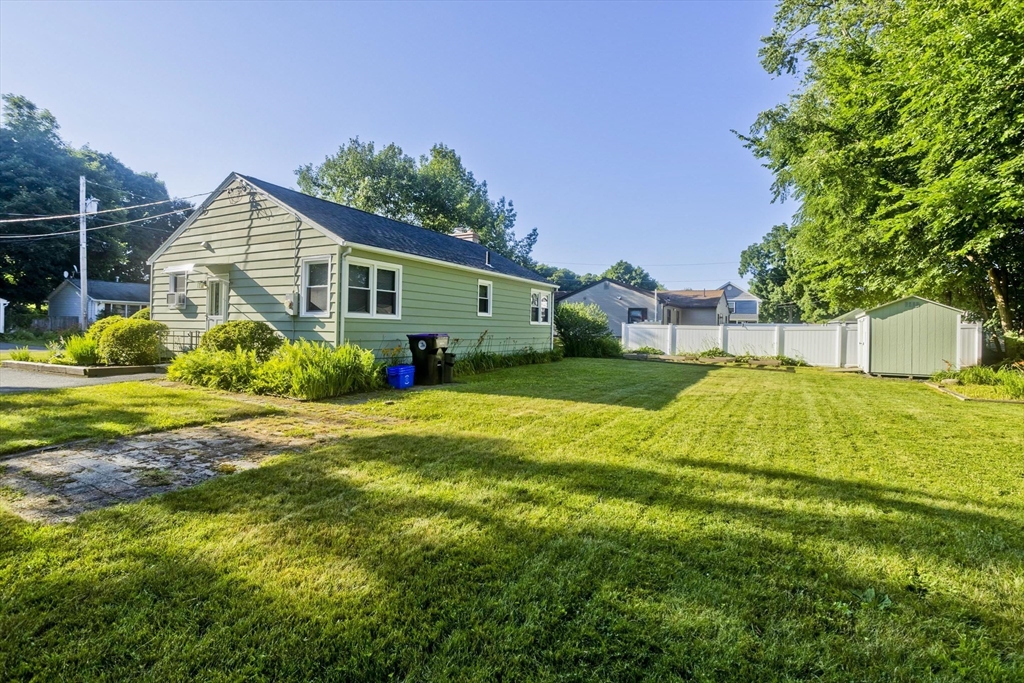 47 Argyle Ave