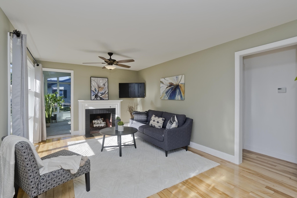 47 Argyle Ave