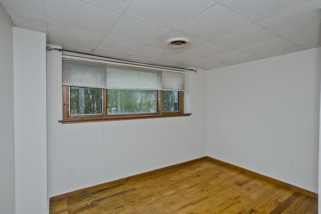 267 Locust St #1E