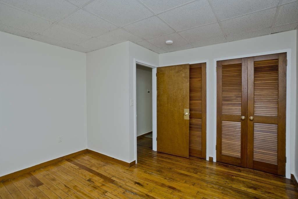 267 Locust St #1E