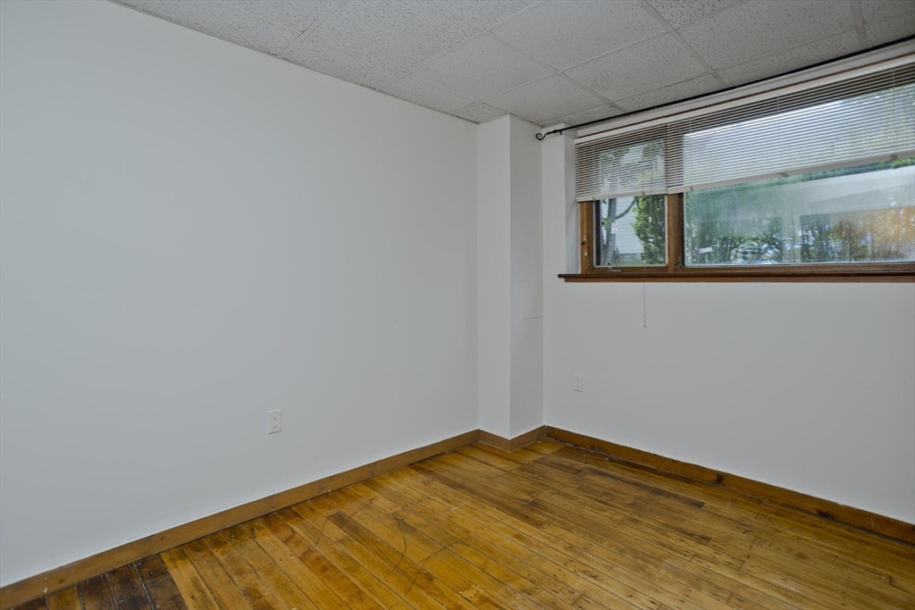 267 Locust St #1E