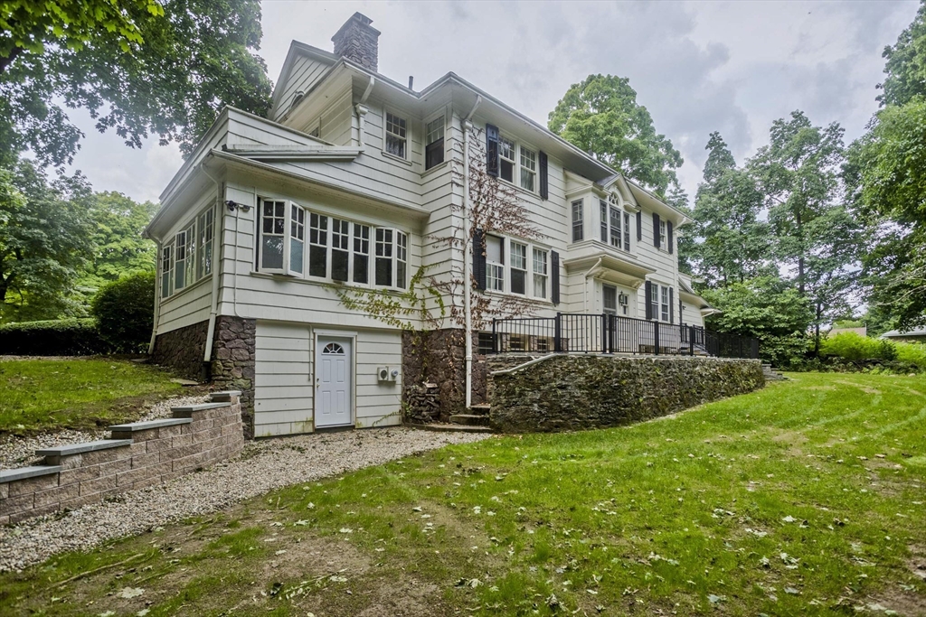 1150 Northampton
