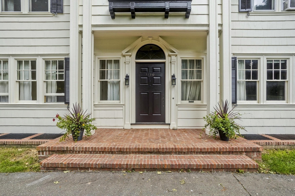 1150 Northampton