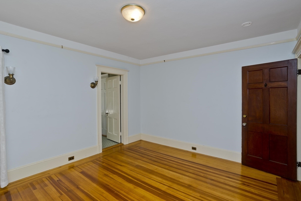 1150 Northampton