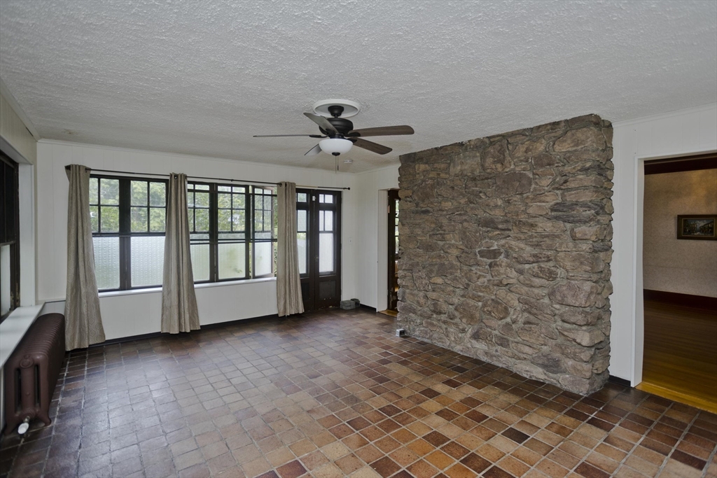 1150 Northampton