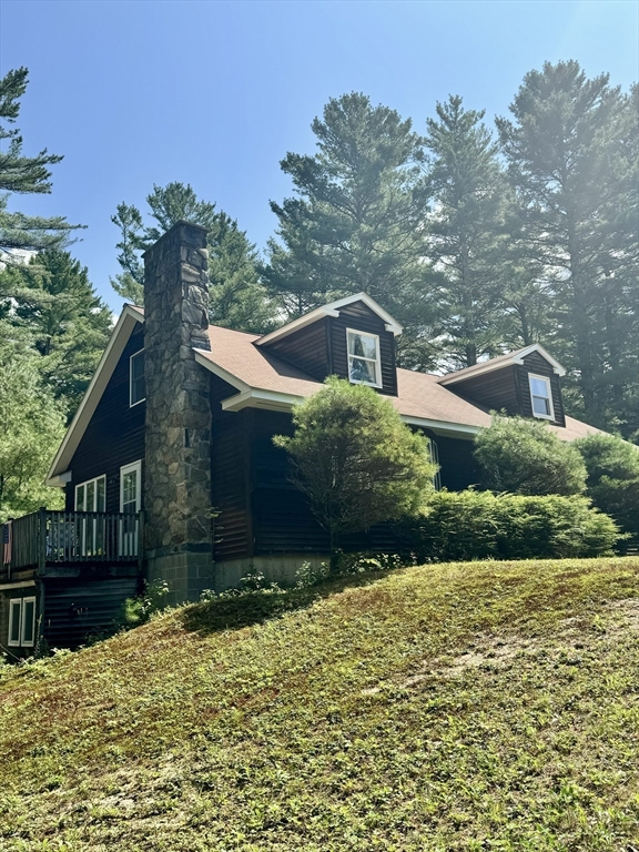 389 Leverett Rd