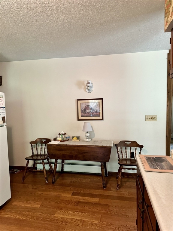 389 Leverett Rd