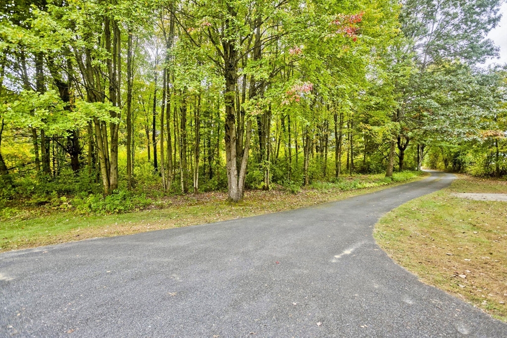 60 N Hatfield Rd