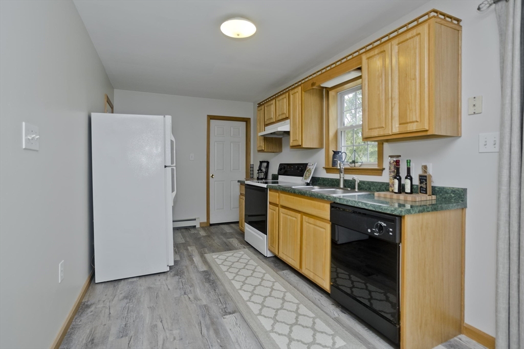 60 N Hatfield Rd