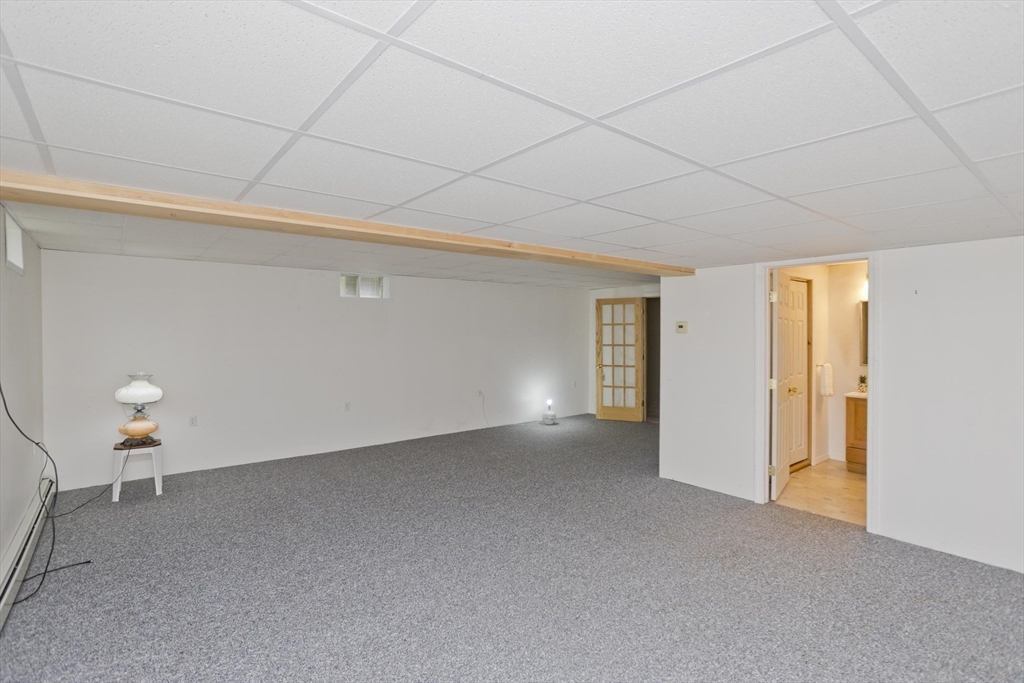 60 N Hatfield Rd