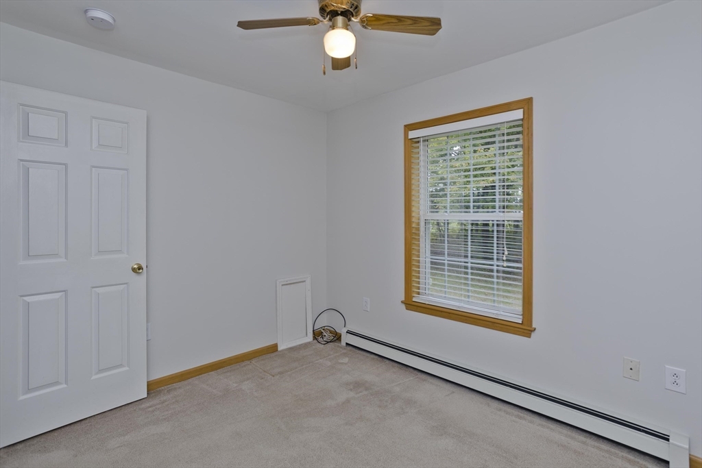 60 N Hatfield Rd