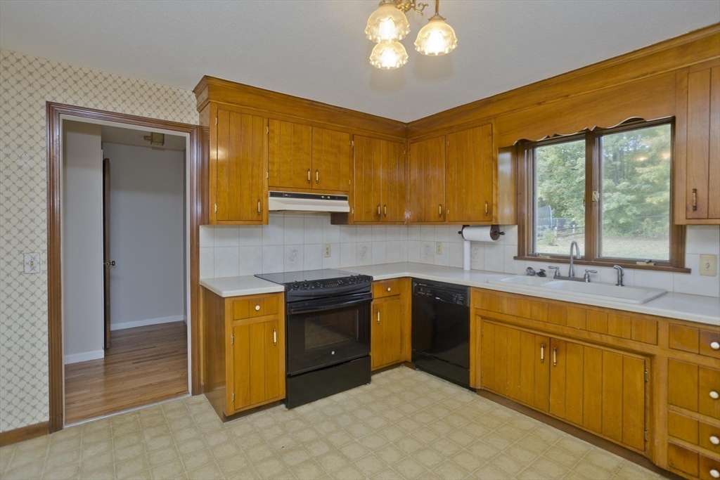 123 Bretton Rd
