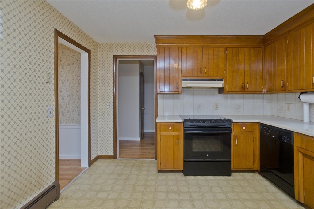 123 Bretton Rd