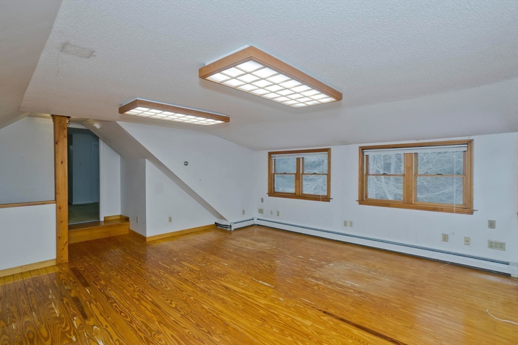 94 Amherst Rd