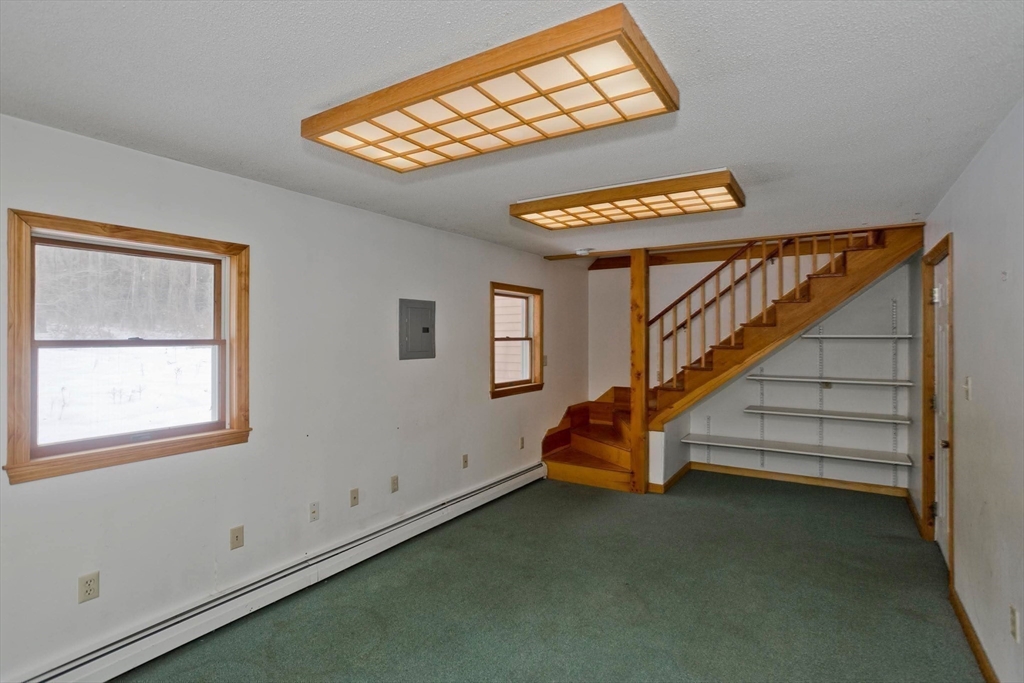 94 Amherst Rd