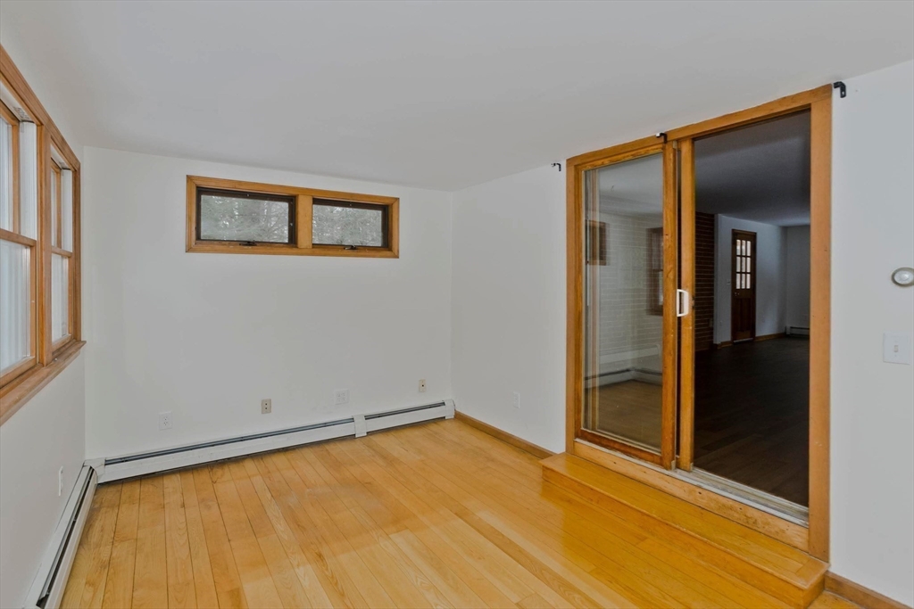 94 Amherst Rd