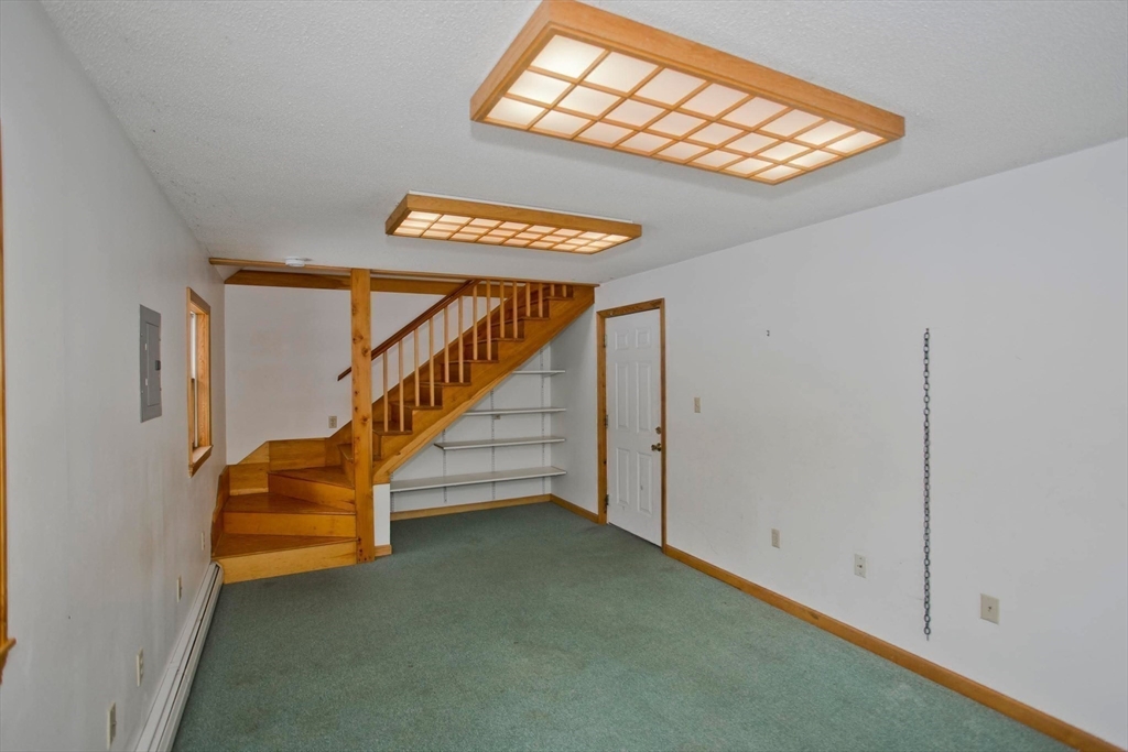94 Amherst Rd