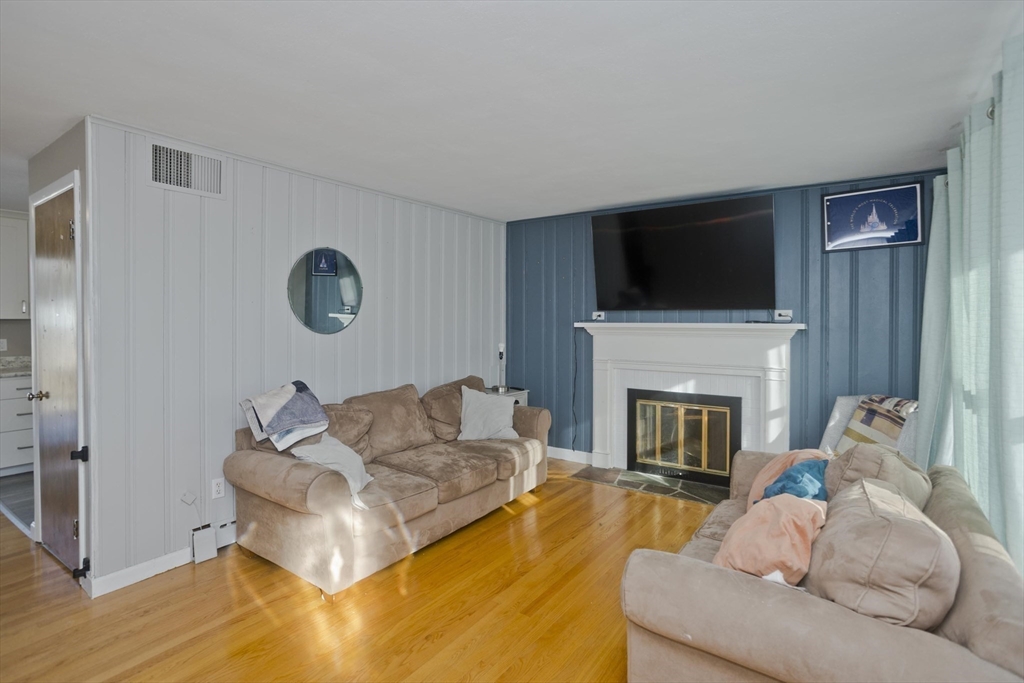 5 Carol Ave