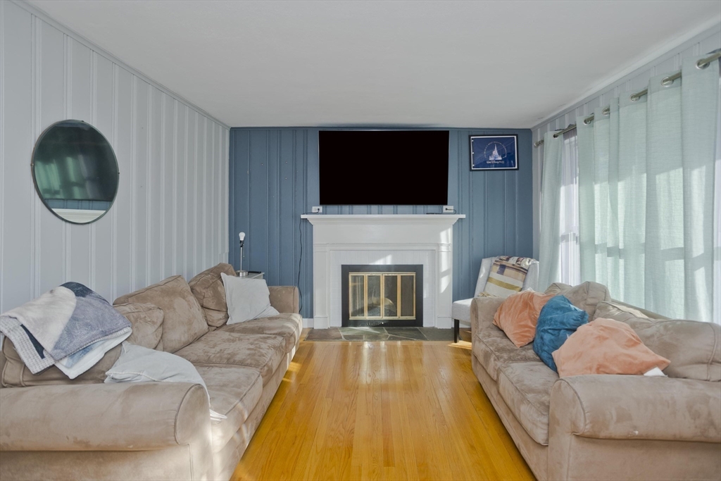 5 Carol Ave