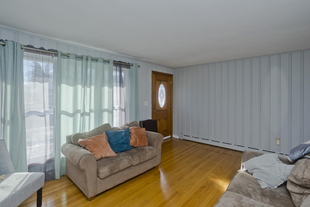 5 Carol Ave