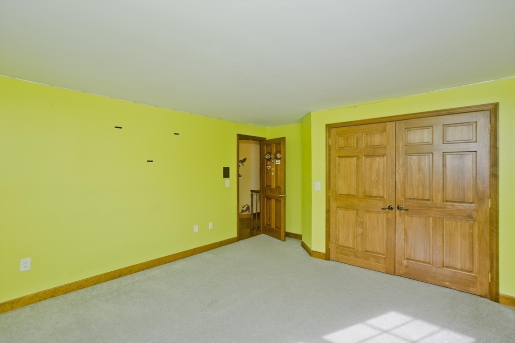 17 Harlow Ave