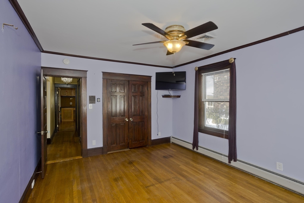 17 Harlow Ave