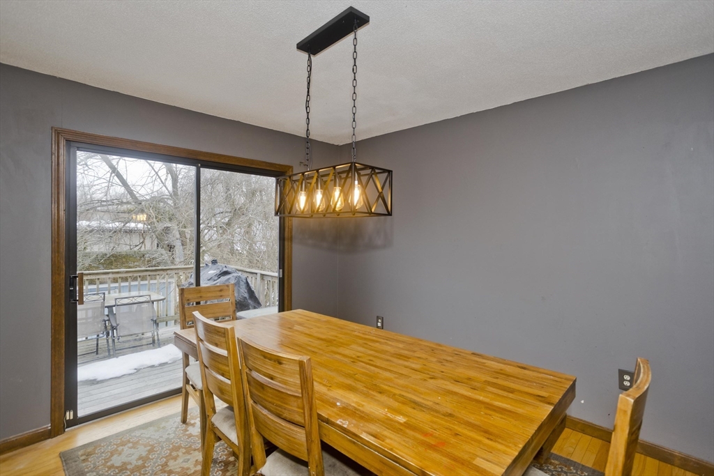 11 Claren Dr