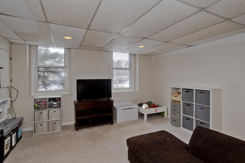 11 Claren Dr