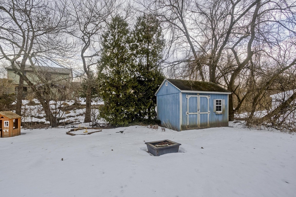 11 Claren Dr