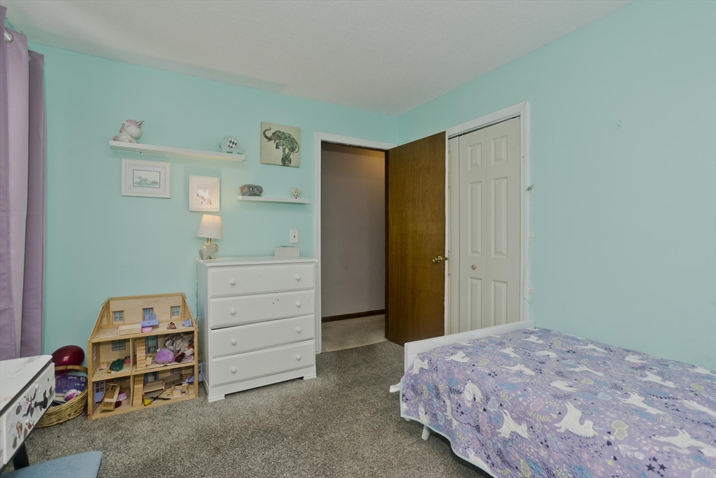 11 Claren Dr