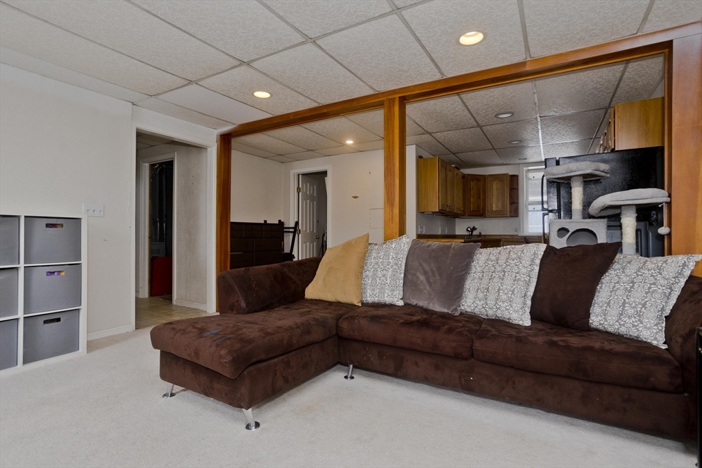 11 Claren Dr