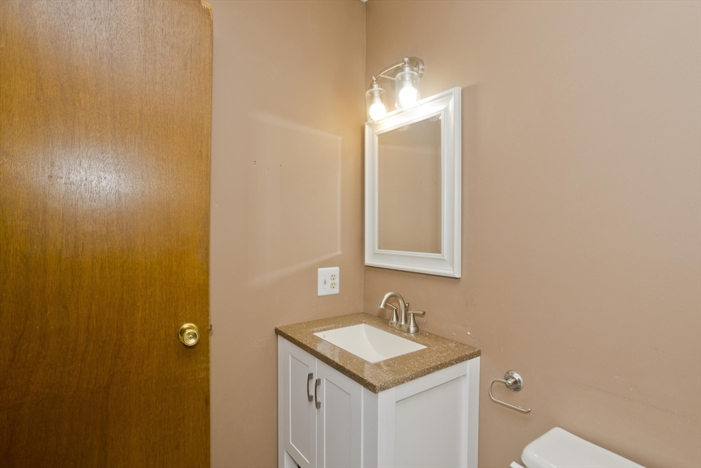 11 Claren Dr