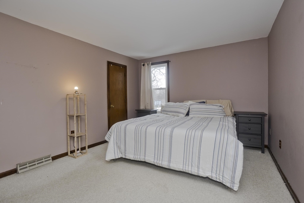 11 Claren Dr