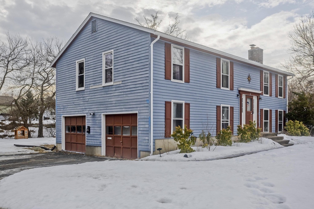 11 Claren Dr