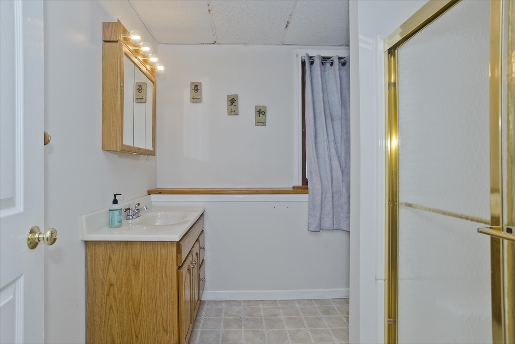 11 Claren Dr