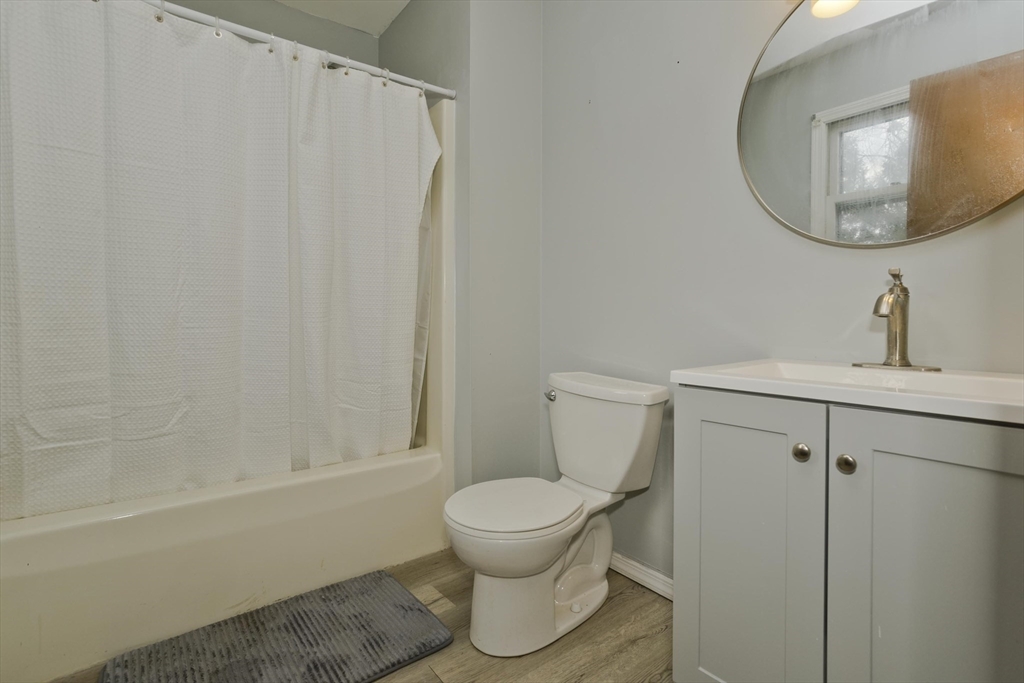 11 Claren Dr