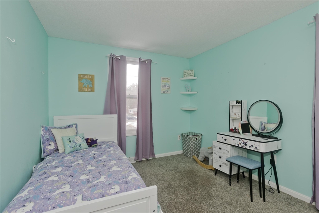 11 Claren Dr