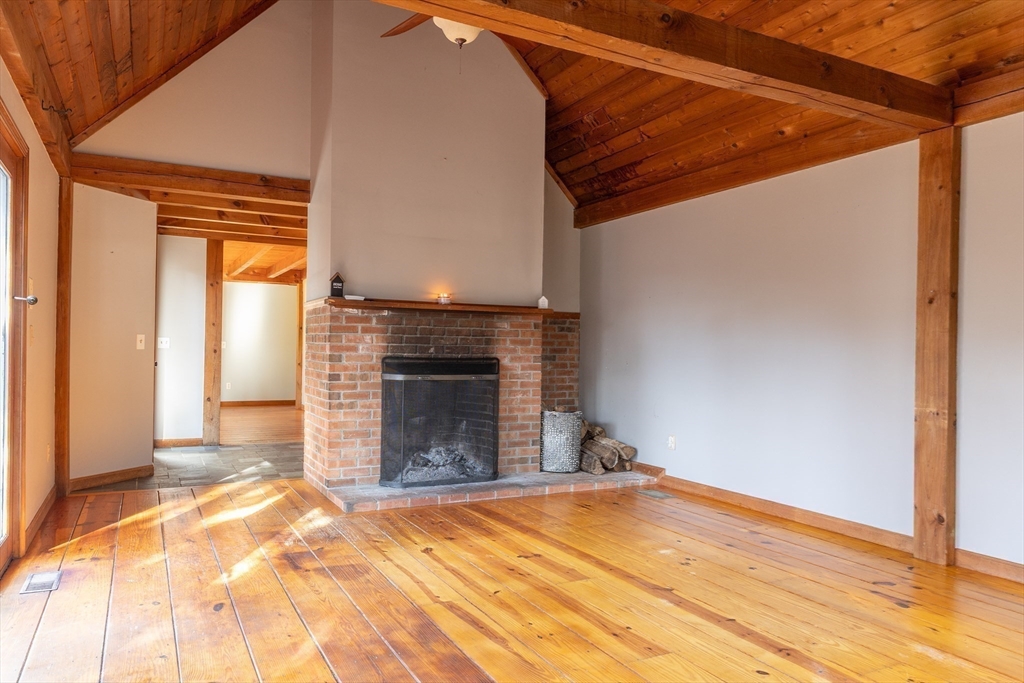 526 Station Rd